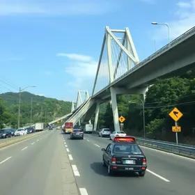 queda de passarela