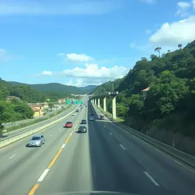 Rodovia Fernão Dias é liberada após queda de passarela Rodovia Fernão Dias